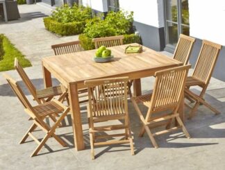 Salon de jardin en Teck 8/10 comprenant 1 table carré et 8 chaises